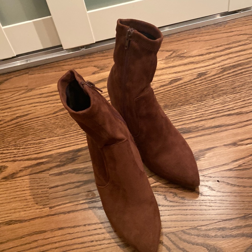 Steve Madden bootie size 6.5M